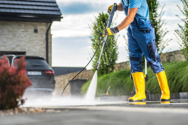 Best Driveway Pressure Washing  in Vassar College, NY